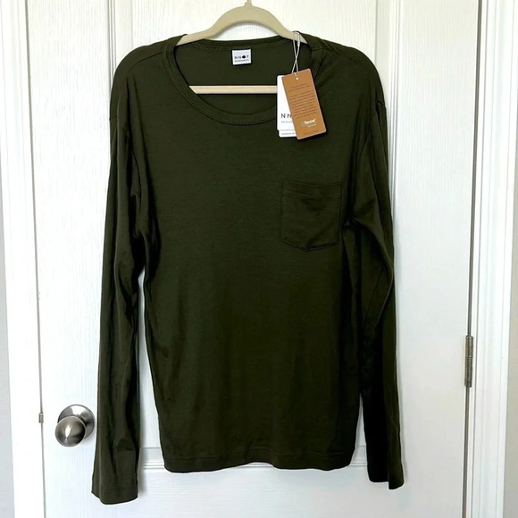 NWT NNO7 No Nationality Long Sleeve T-Shirt Army Green Crew Neck Size Medium - Picture 3 of 11